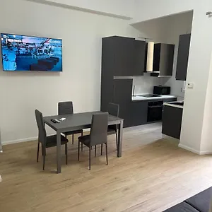 Ampio Bilocale Zona Navigli Apartment Mailand